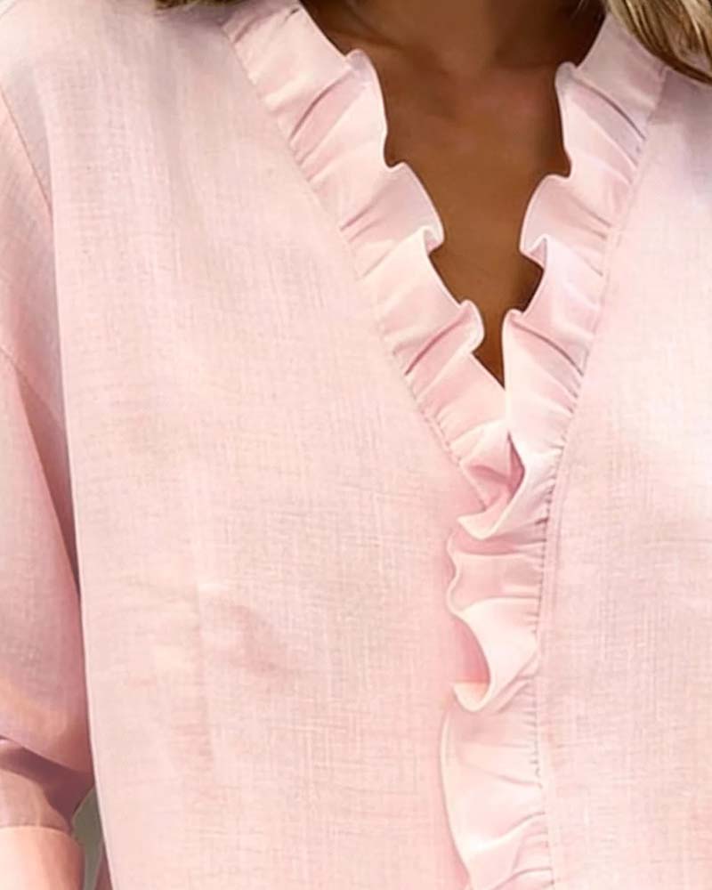 Blusa fruncida con escote en v