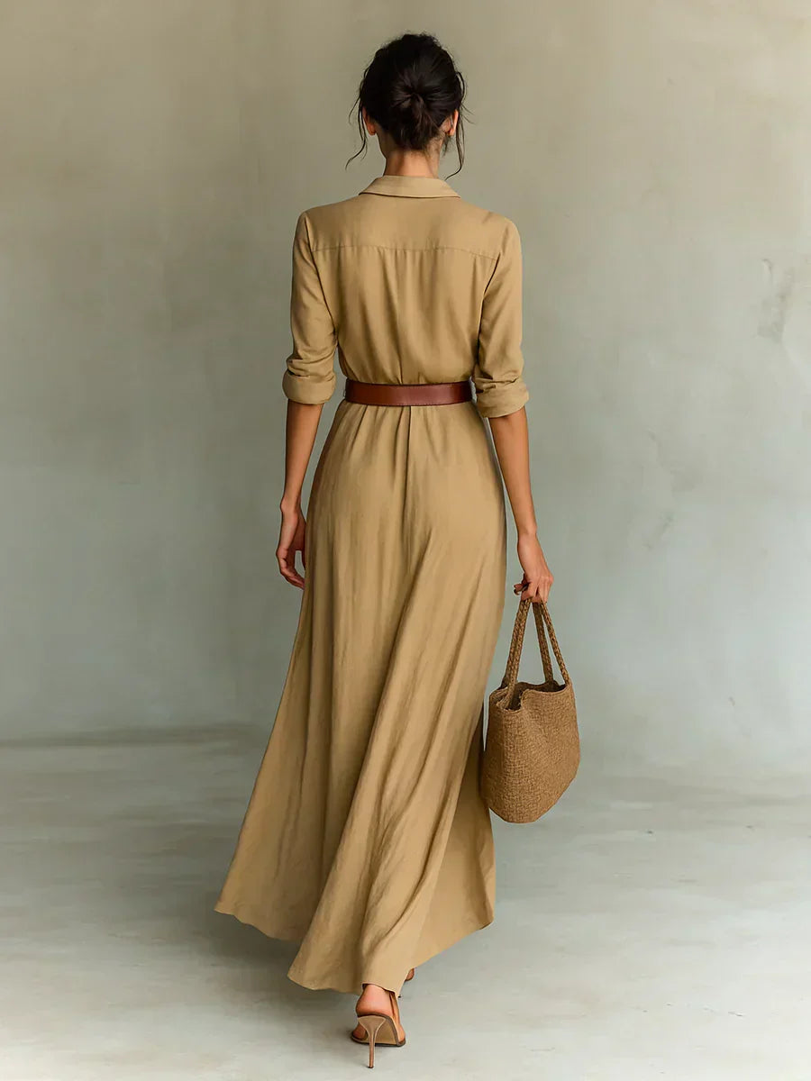Vestido largo con solapas y cinturón en la cintura