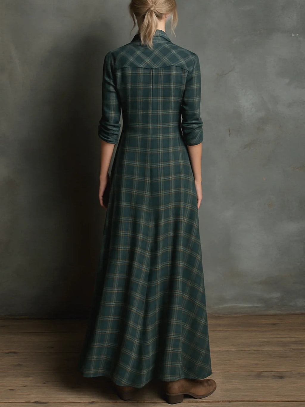 Vestido largo camisero con solapa de cuadros verdes